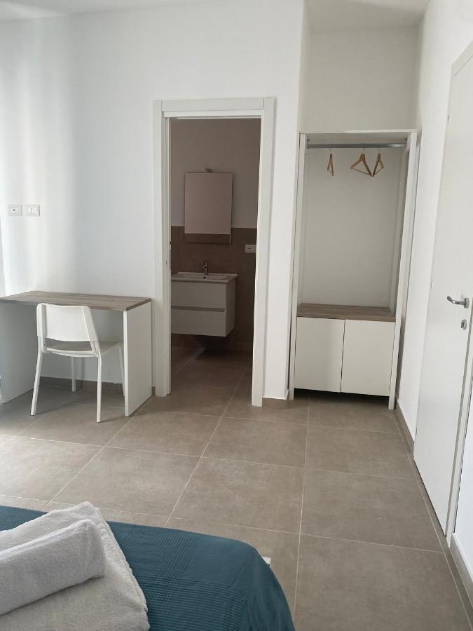 Aeroporto Katane Rooms Catania Bagian luar foto