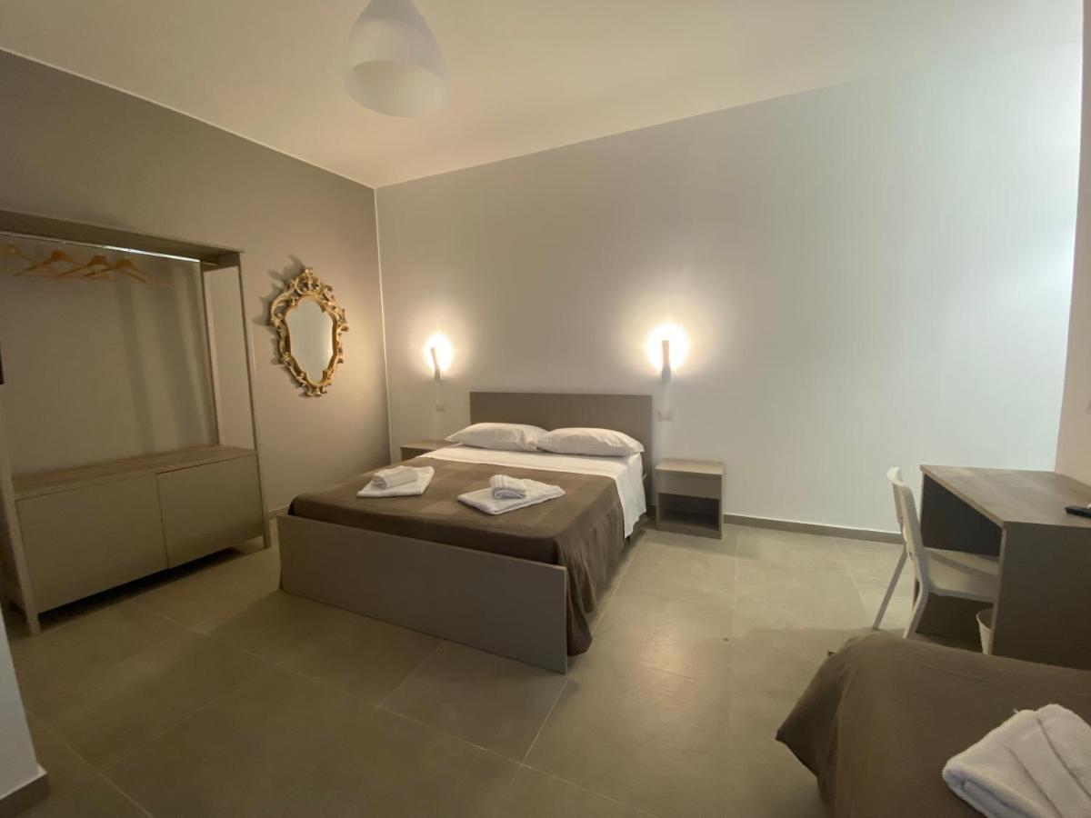 Aeroporto Katane Rooms Catania Bagian luar foto